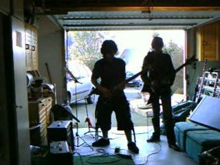 crépuscule en vie(riffs fais a la va vite)