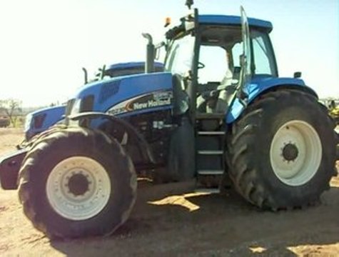 Terre-net Occasions - tracteur New Holland TG230 Dachard