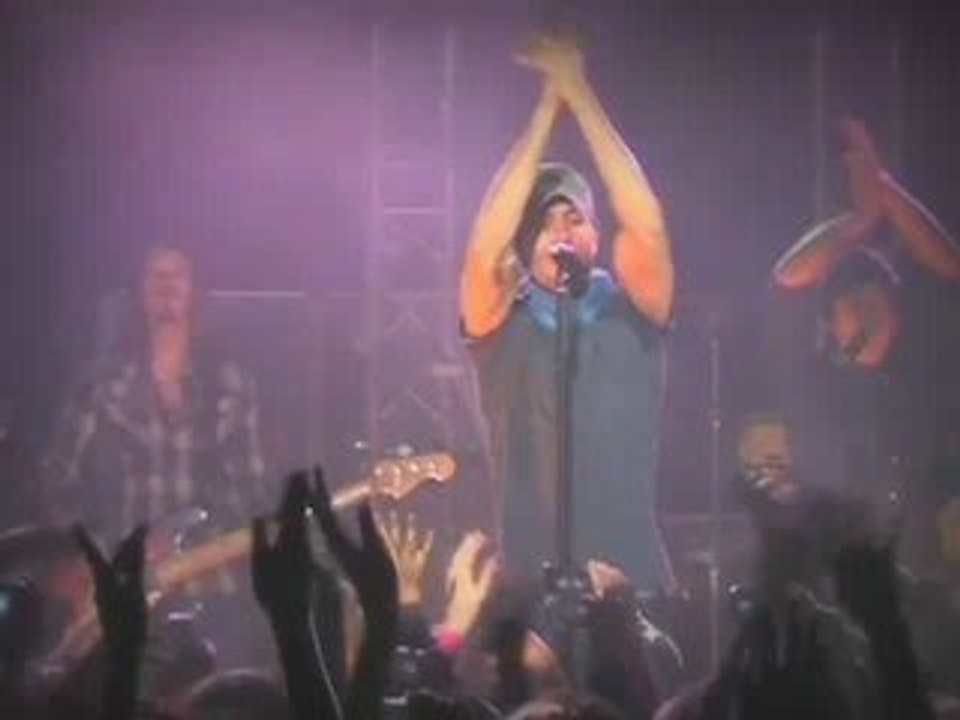 vip room live ENRIQUE IGLESIAS