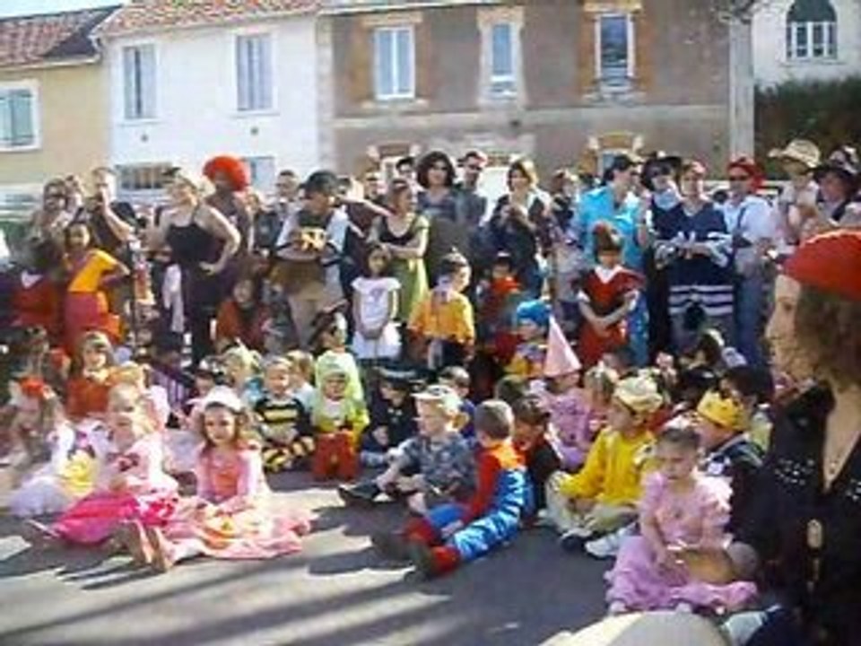 Tarbes Carnaval écoles Louise Michel, Jean Macé et Jeanne La