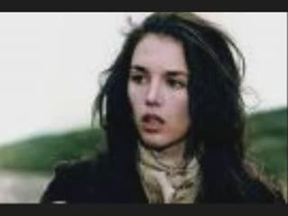 LOUNIS AIT MENGUELLET ** Le rêve : Un âme en pleurs ***