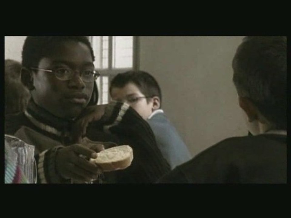 10 clips pour un autre regard - Poignée de mains