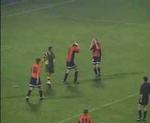 Incredibile gol di tacco