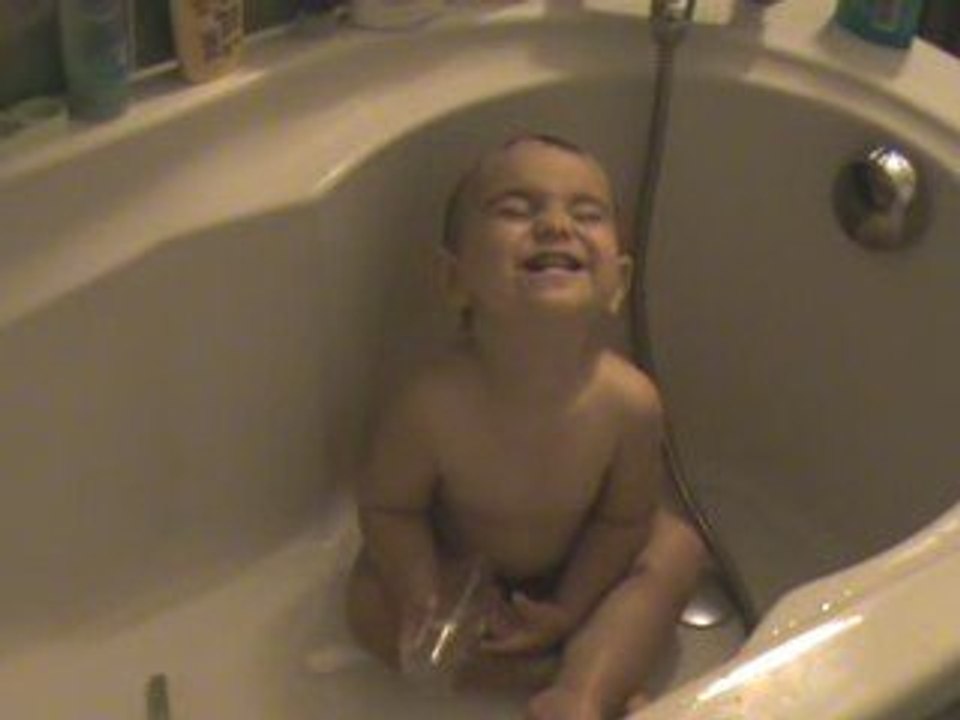 BAIN GRIMACE