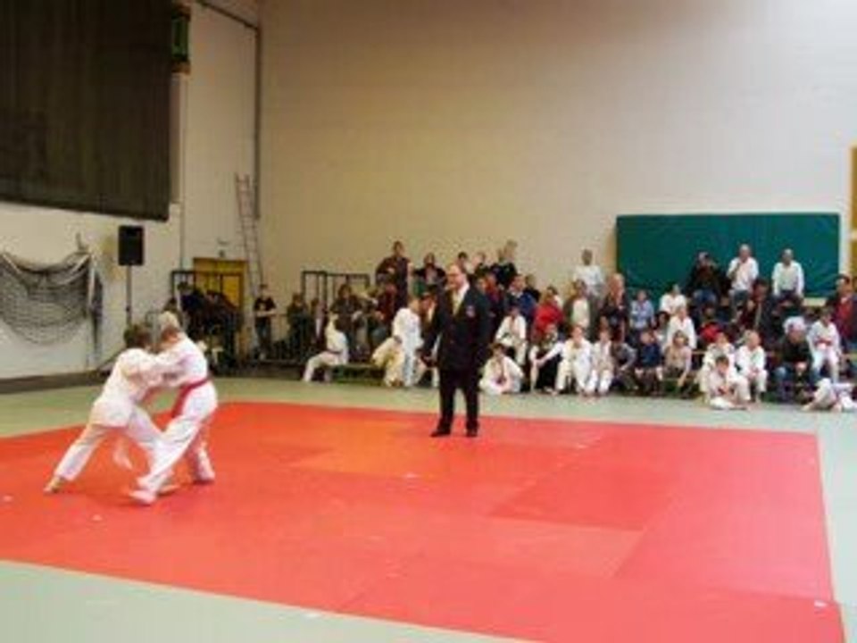 2ème combat de judo alexander soignies le 15 mars 2009