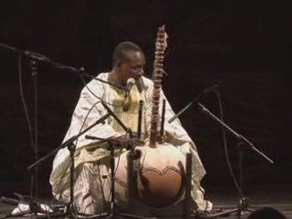 Toumani Diabate - Cantelowes Live At the Alcazar, Seville