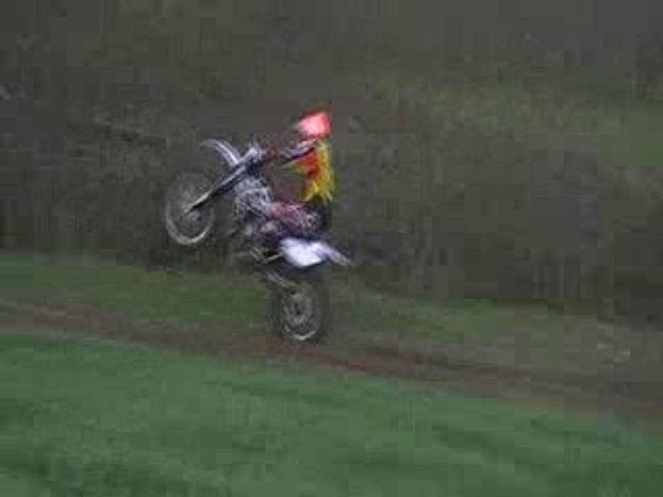 MOV025