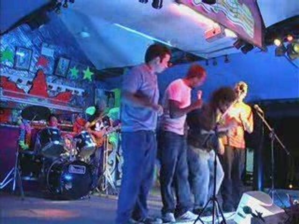 Thai Comedy - "Getting Drunk" Ã Â¸?Ã Â¸Â¥Ã Â¸Â