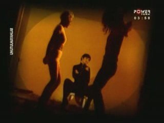 EMEL müftüoglu-DELI ET BENI video klip NOSTALJI