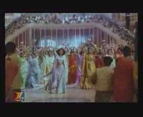 Jaya Bhaduri   et   Kabhi Khushi Kabhie Gham