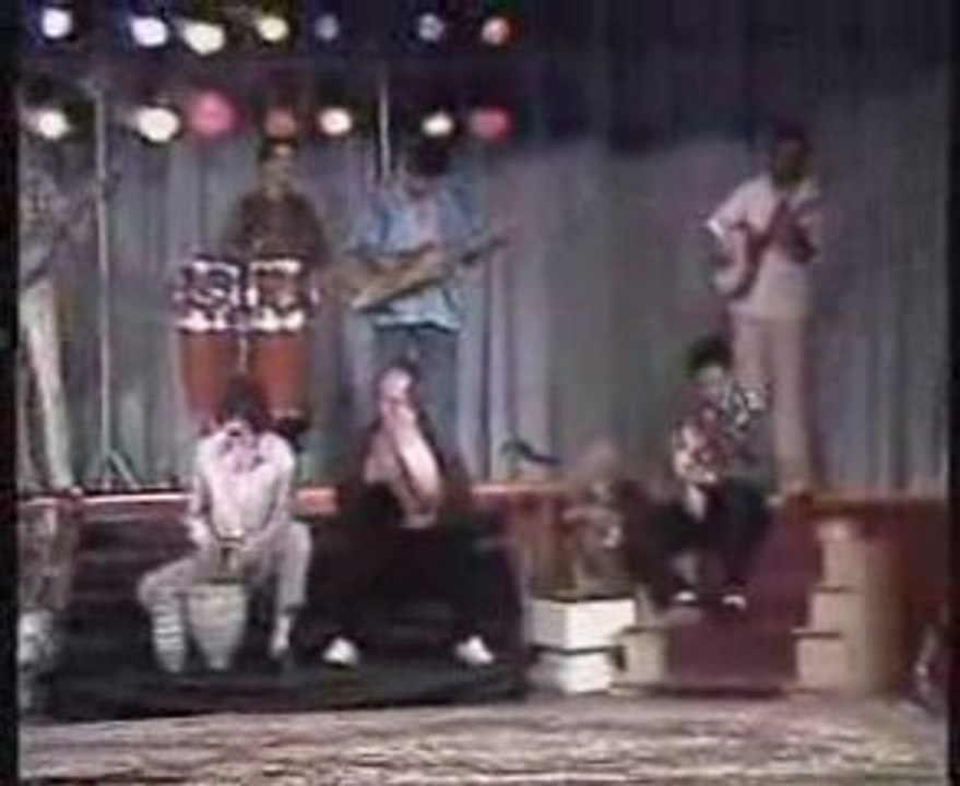 Nass al Ghiwane et Jil Jilala  dans une oeuvre musicale