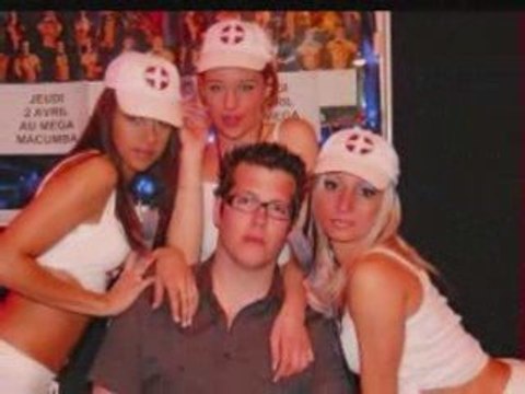 Quatre petits hommes