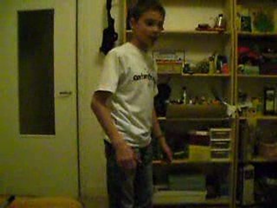 triple coup de pied sauté 2