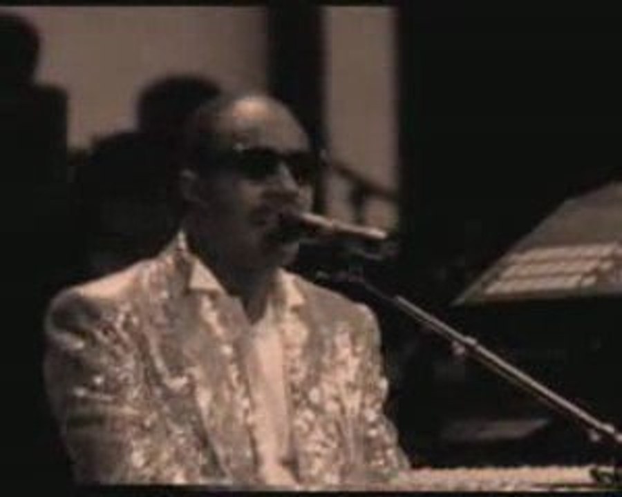 GEORGE MICHAEL & STEVIE WONDER LOVE IS A NEED OF LOVE TODAY