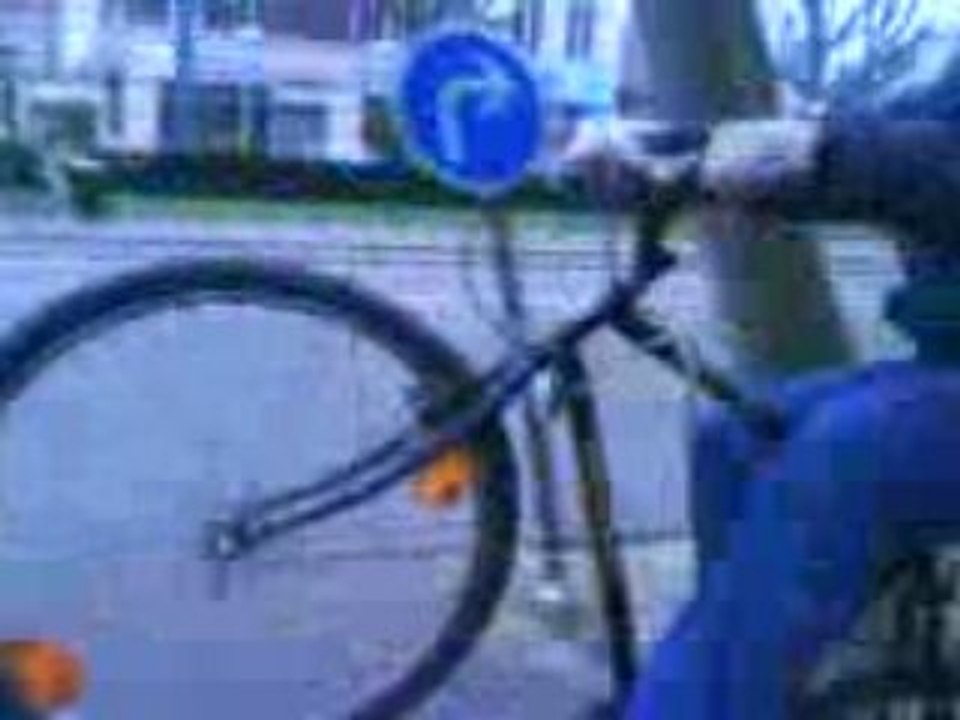 MOV04497
