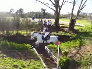 Maela & Neuvek coffin (CCE Caudan - 05.04.09)