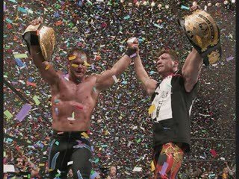Tribute to the -Smaller Men- of the Squared Circle
