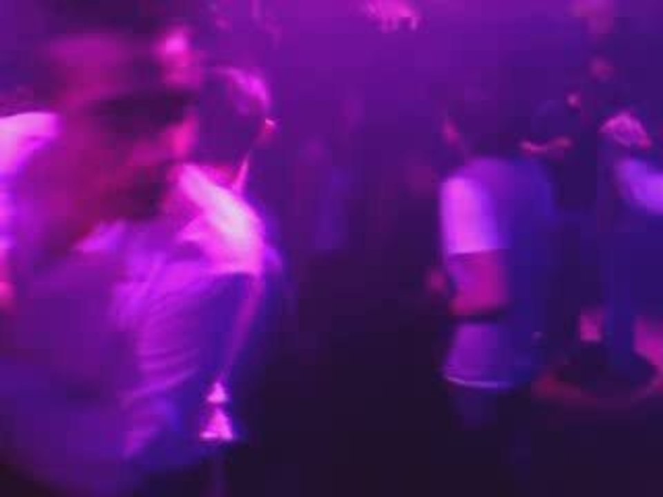 Jerem et Micka au Night (remix el bimbo)