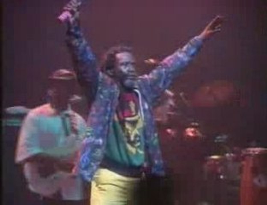 Burning.Spear.-.Live.In.Paris,.Zenith.4