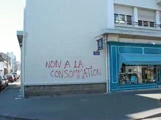 Saint Nazaire : mur taggé