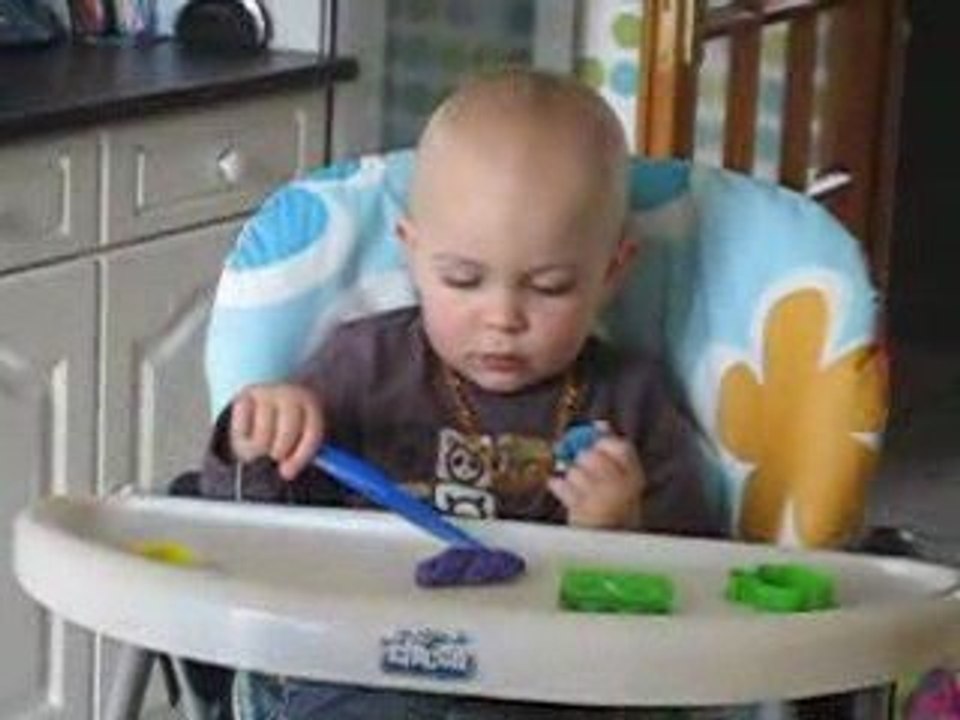 Après-midi, pate à modeler...