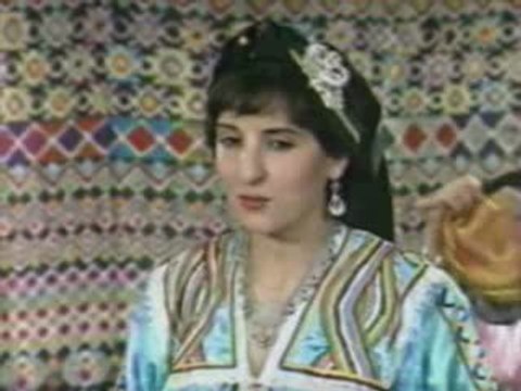 Zohra al ward ifsane clip Kabyle