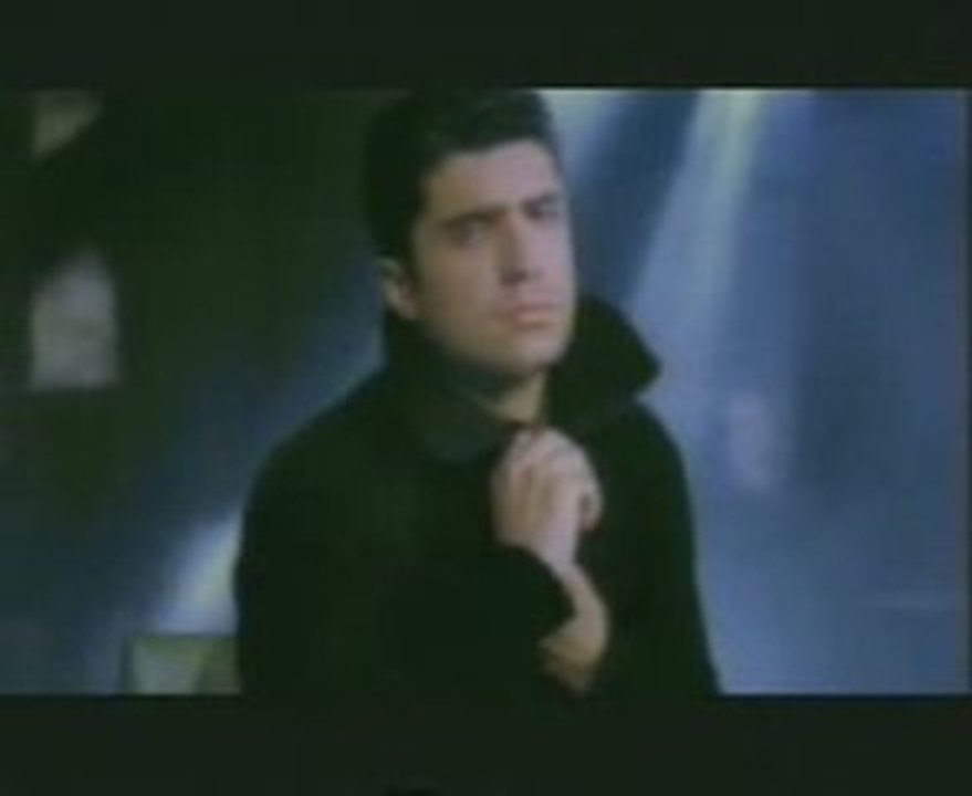 Özcan Deniz - Yarali by Aluxton