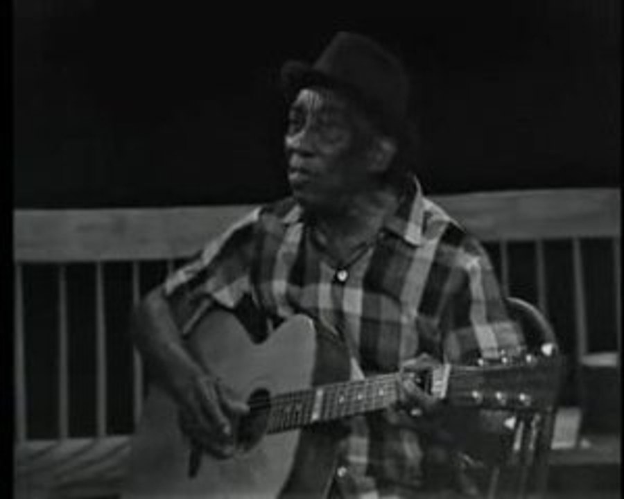 Mississippi John Hurt - You got to walk that lonesome valley