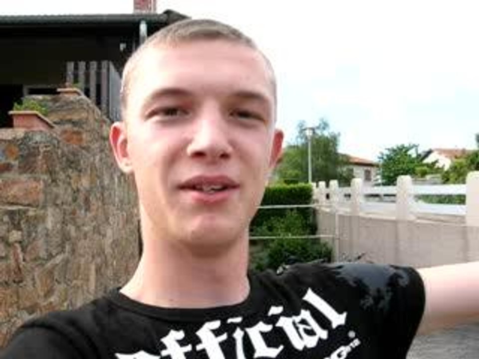 Paulo qui boit cul sec son mélange