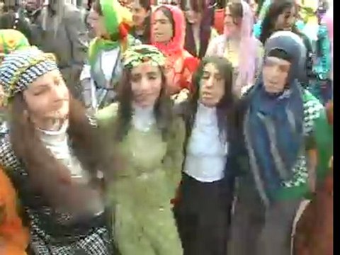 ŞEMDİNLİ NEWROZ 2009 - 3 / YÜKSEKOVA HABER