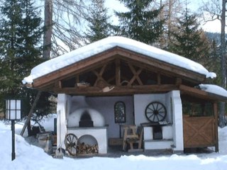 LUMINITA SOARE: "VIN GRECESC" (GRIECHISCHER WEIN)