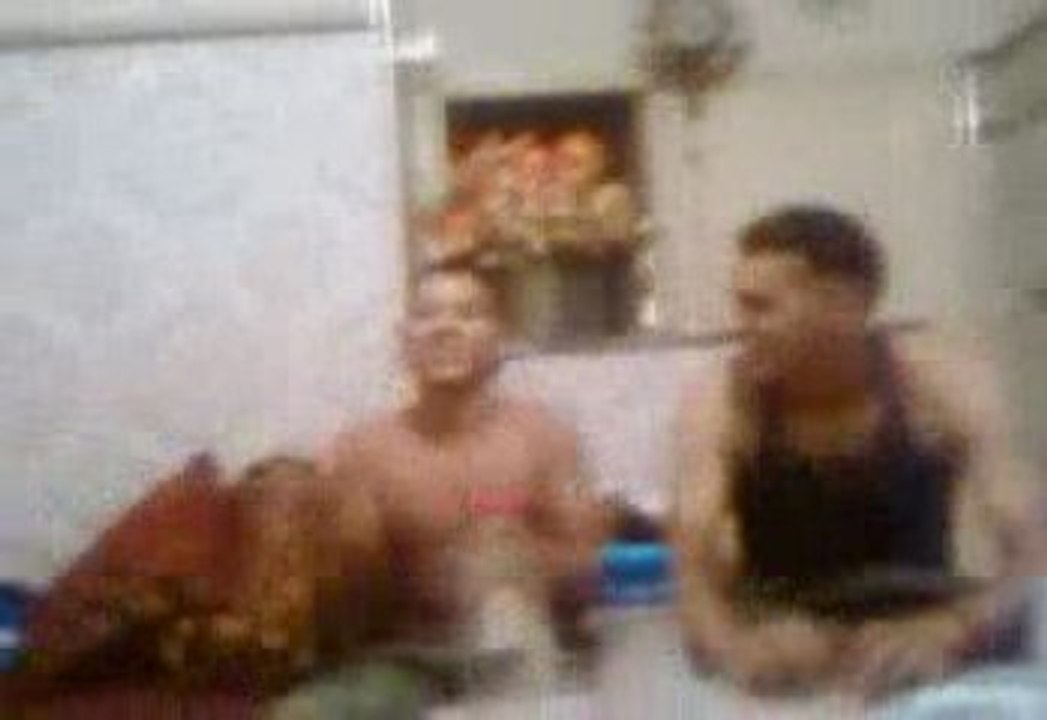 Abdel au bled avec les ouf tu deviens oufffffffffff....