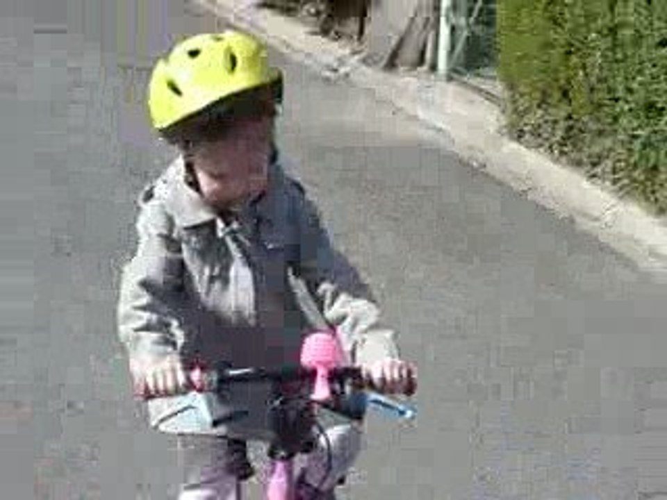 Pauline a vélo !!!!