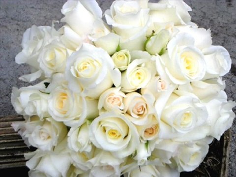 BARIŞ AKARSU GÖZLERİN