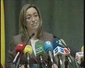 Carme Chacón insiste en retirada tropas
