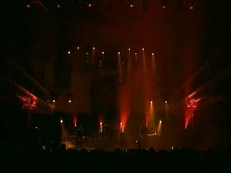 Fiction Plane It's a lie (live au Paradiso)