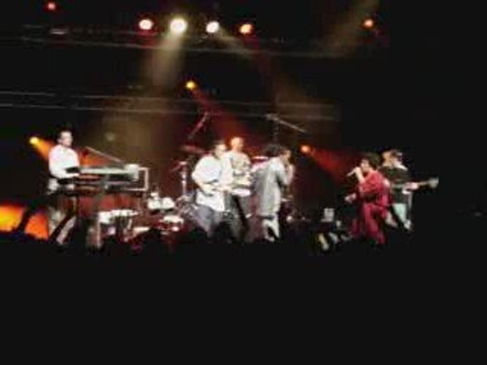 Dub inc (part 1) @la defense - festival chorus = 21-03-09