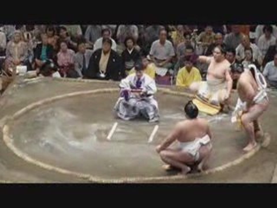 Aki Basho 1/3, le tournois automnal de Sumos à Tokyo