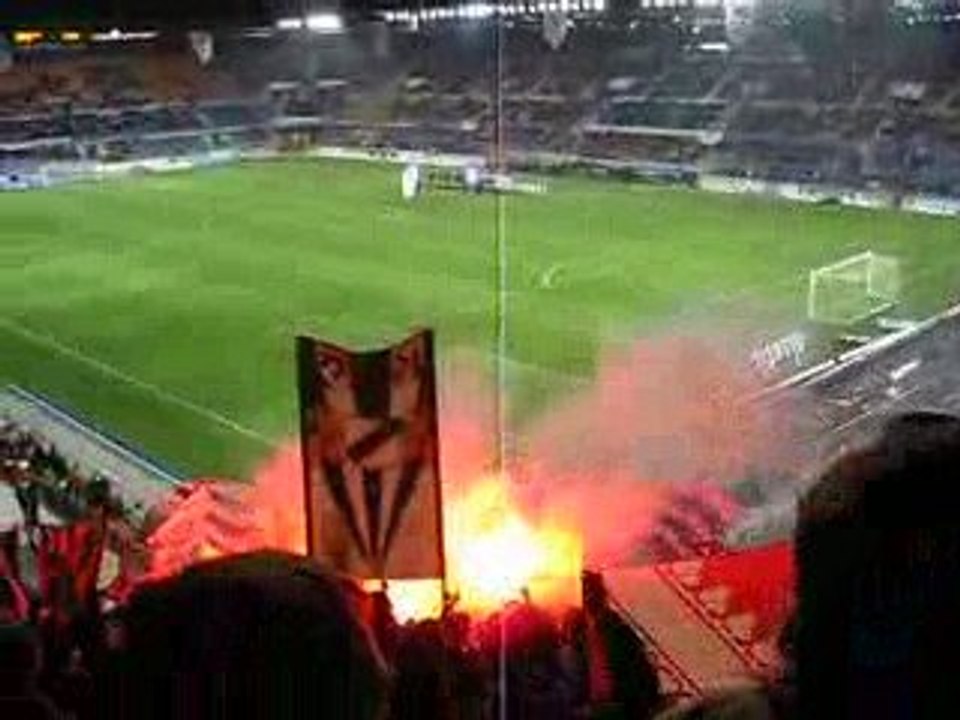 L2 : Strasbourg - Angers => Début de matchs tifo