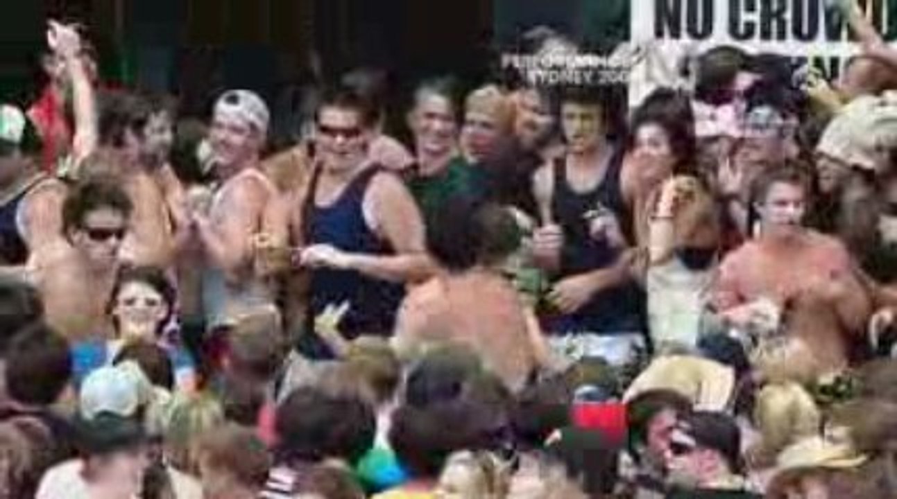 Bullet For My Valentine - Tears Don't Fall