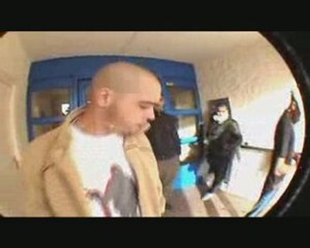 clip S.T soldat terroriste ça fait de la peine