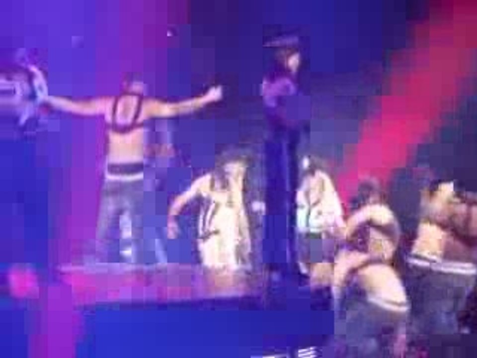 BRITNEY SPEARS Womanizer toronto 19 march