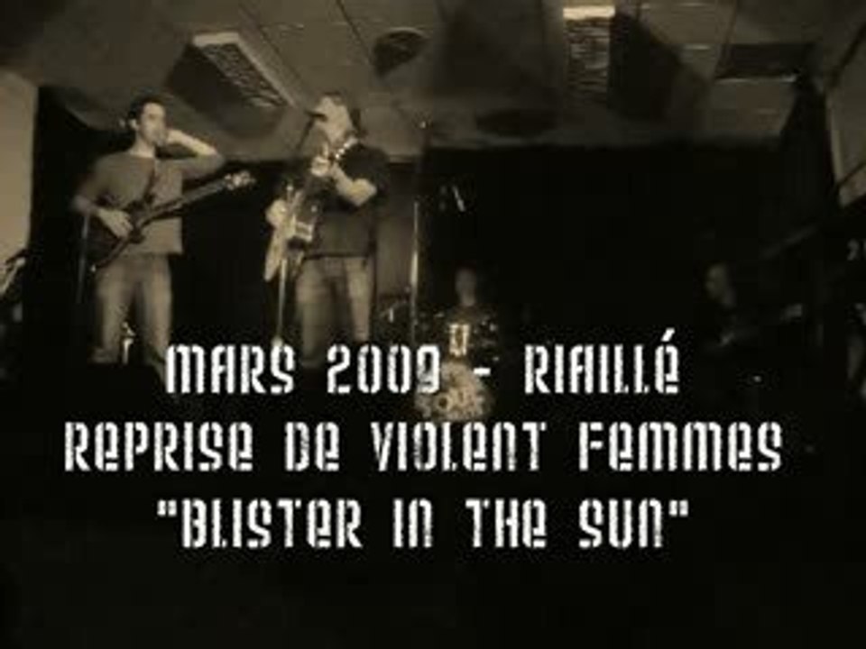 Loose Day reprend Violent femmes "Blister in the sun"