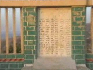 MONUMENT AUX MORTS VILLAGE TIZI MEDEN : AARCH AIT SMAIL