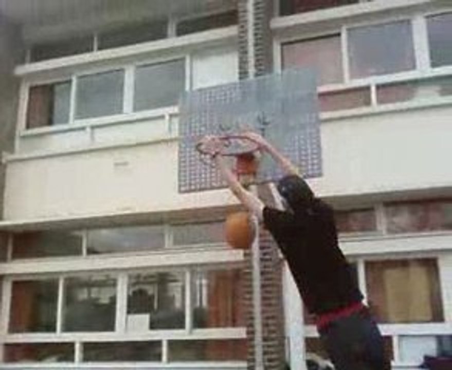 MOI DUNK
