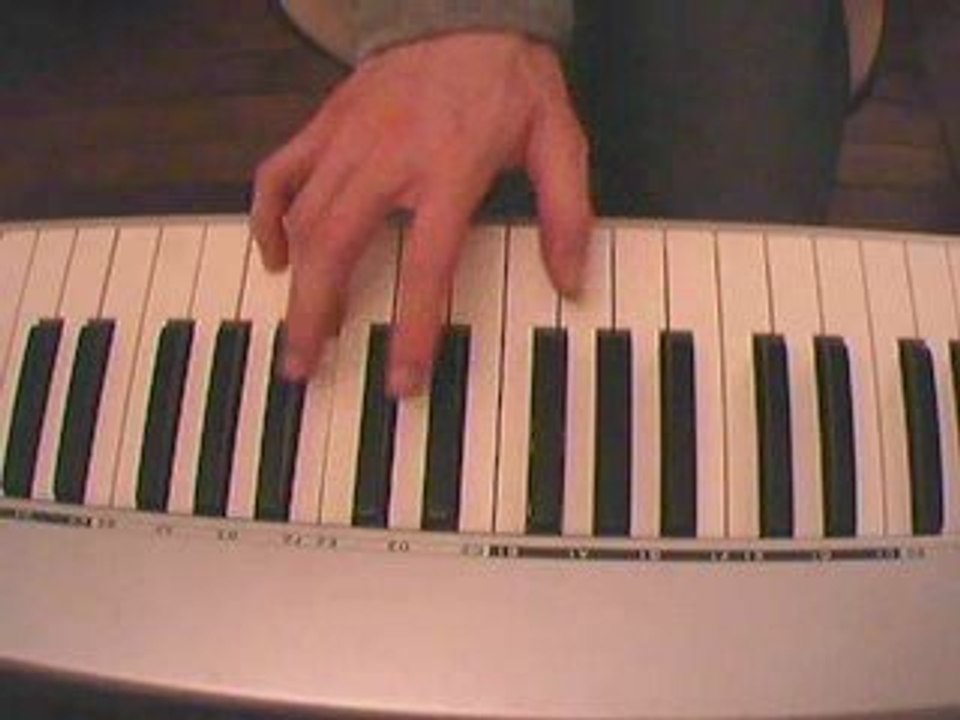 Intro L world piano