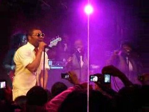 Musiq Soulchild - Halfcrazy [Live In Paris]