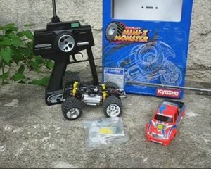 kyosho mini z Monster truck optionné wheeling franchissement