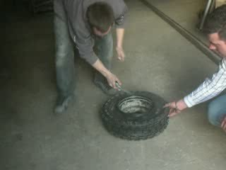 coller ses pneus en1 seconde par Max!