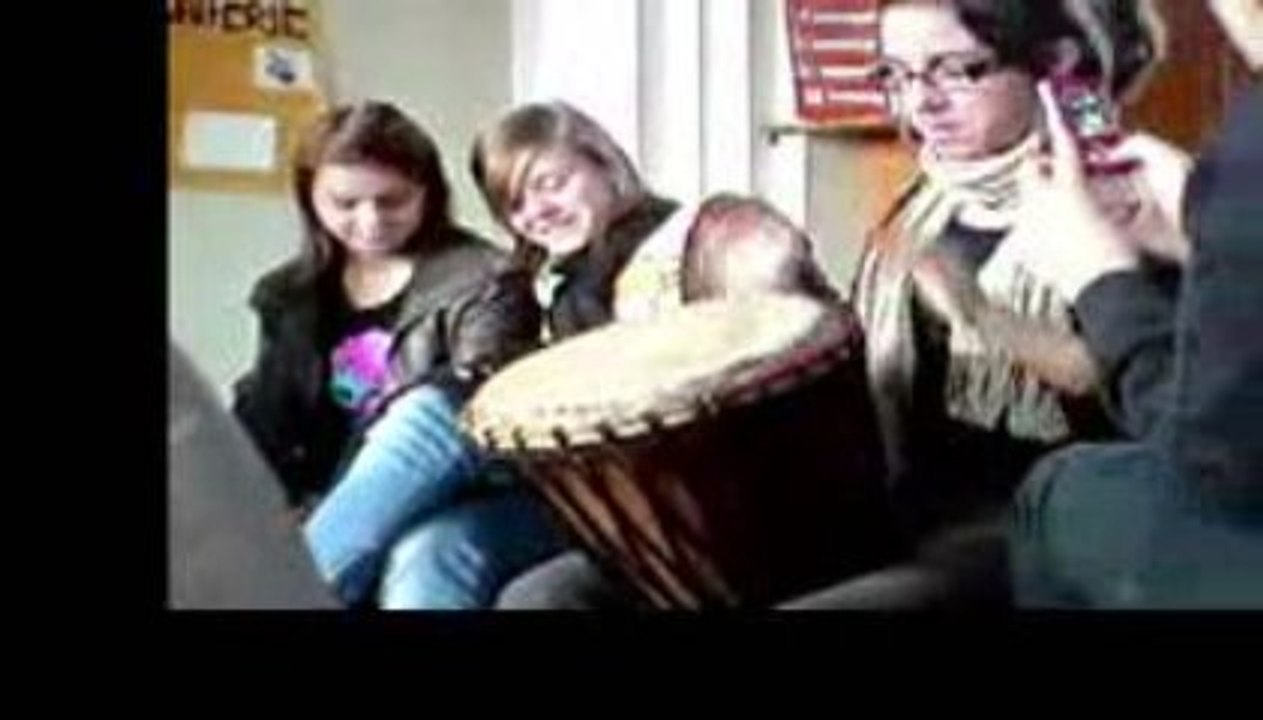 Johana au djembe